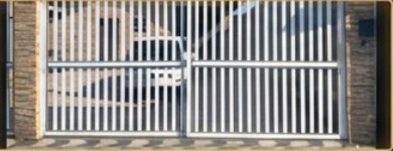 Casa de condomínio utilizada como exemplo real de arrematação